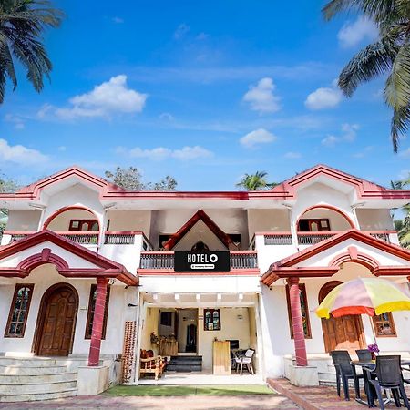 Oyo Flagship Triple Beach Guest House Бенаулим Экстерьер фото