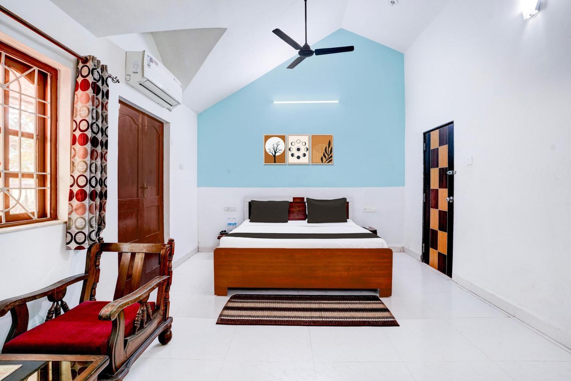 Oyo Flagship Triple Beach Guest House Бенаулим Экстерьер фото